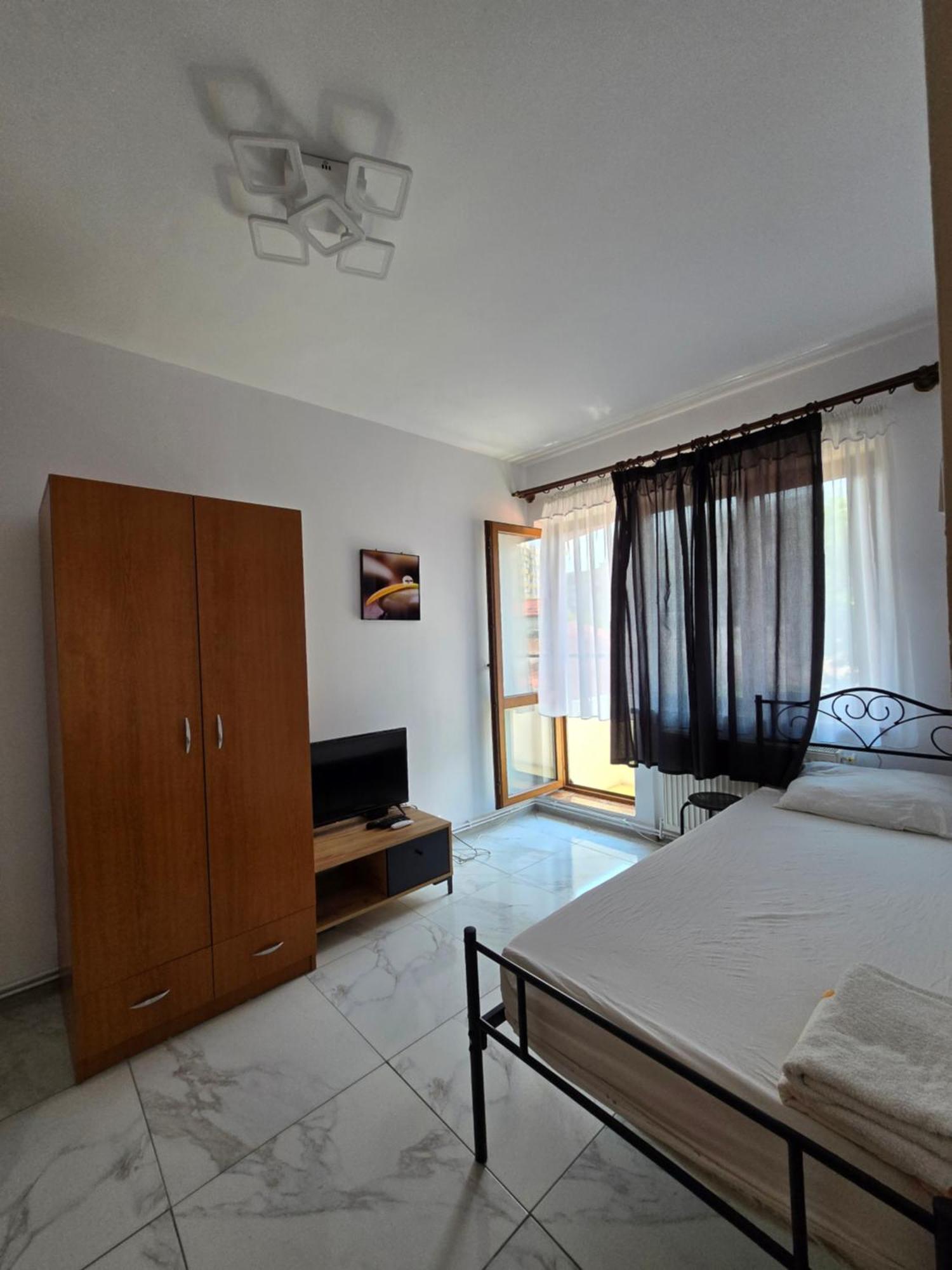 Z Villa Bucarest Esterno foto
