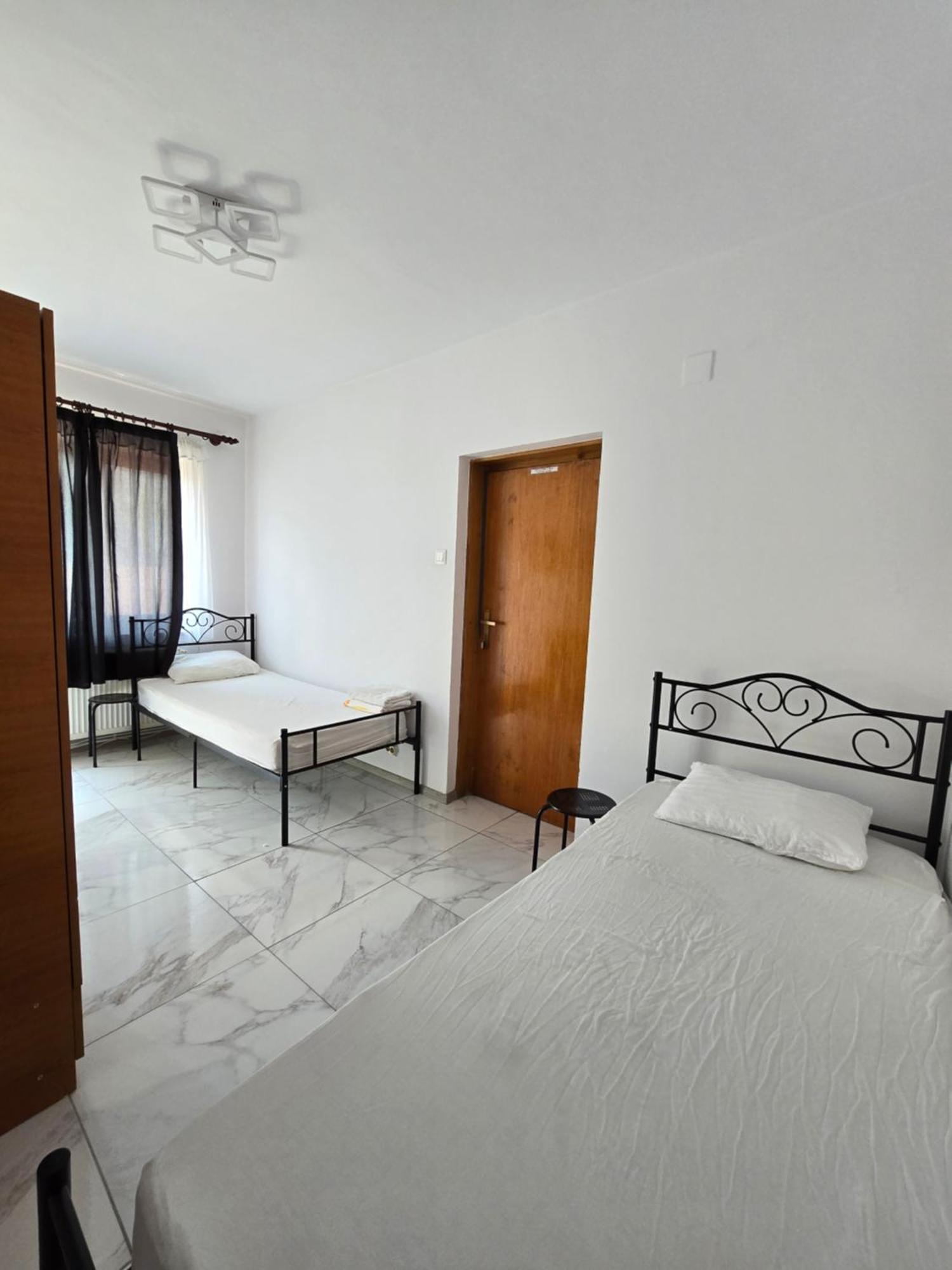 Z Villa Bucarest Esterno foto